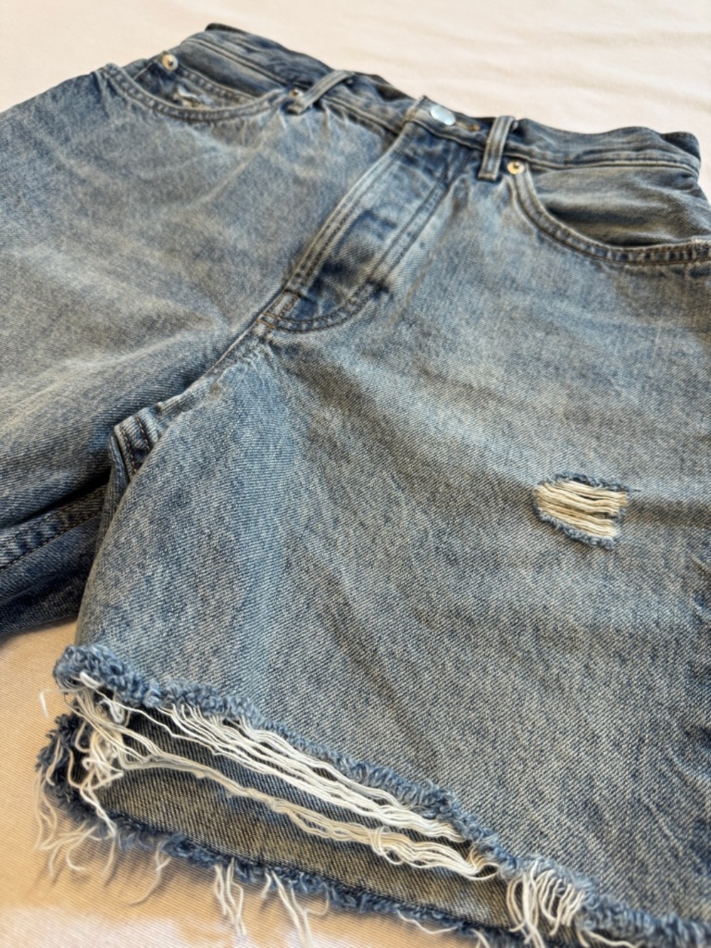 Everlane Denim Shorts Womens 27 High Rise Distressed Cutoff Jean Shorts - Picture 3 of 8